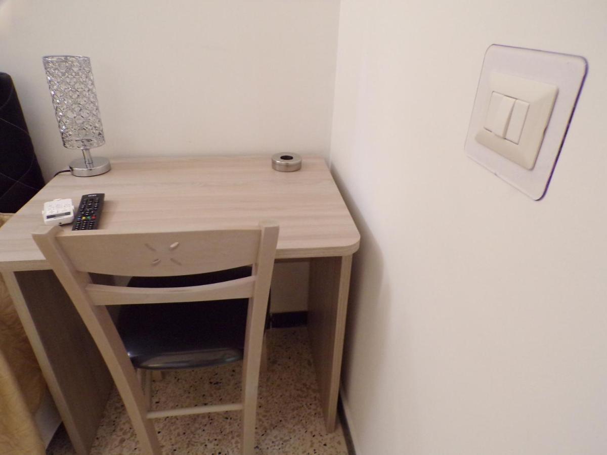 Nuova Aurora Rent Rooms Roccalumera Exterior foto