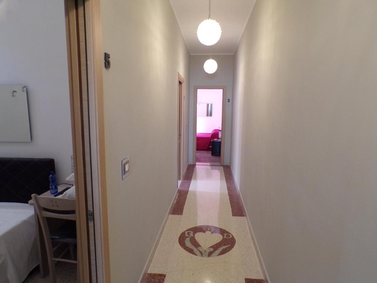 Nuova Aurora Rent Rooms Roccalumera Exterior foto