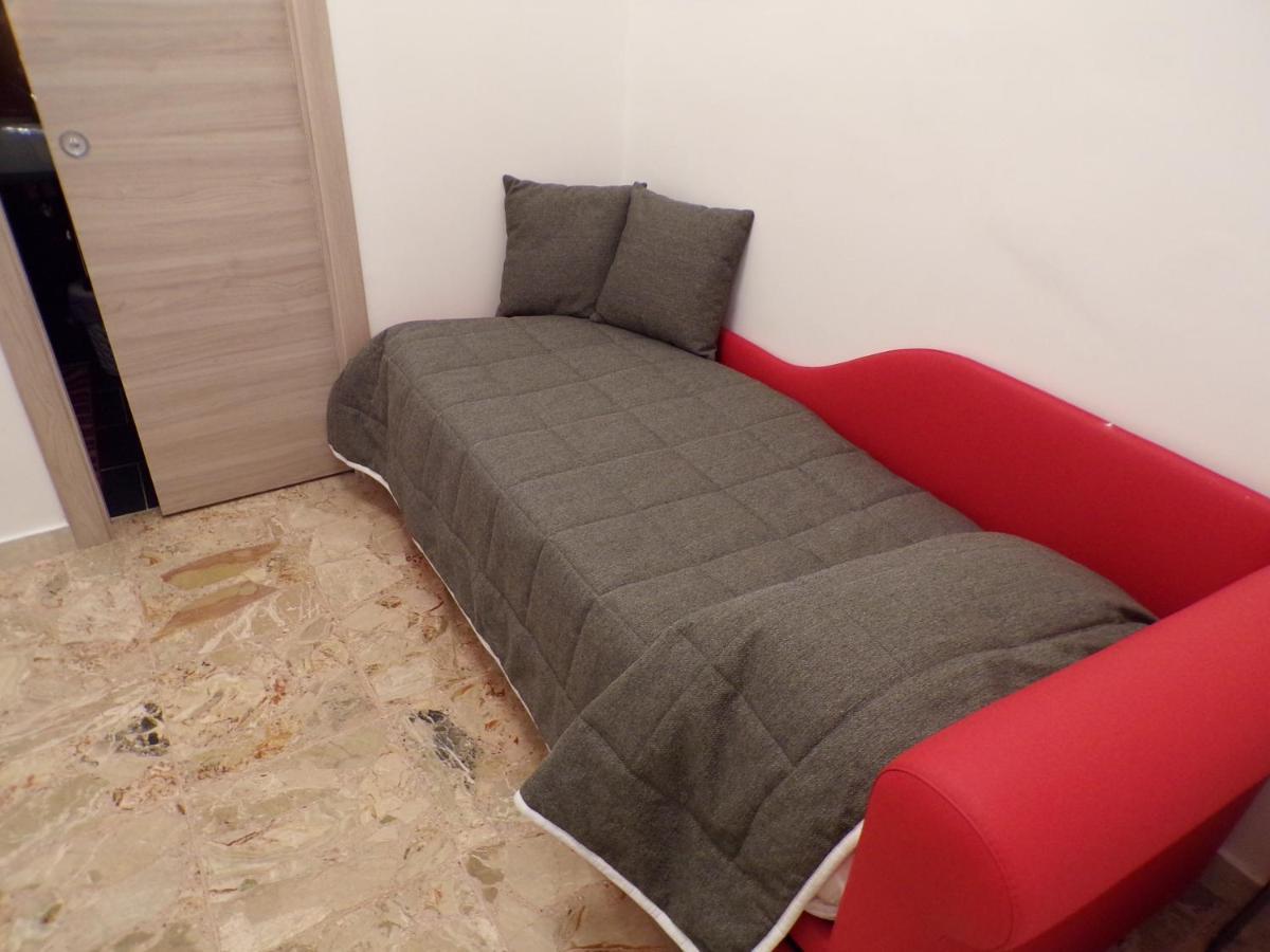 Nuova Aurora Rent Rooms Roccalumera Exterior foto